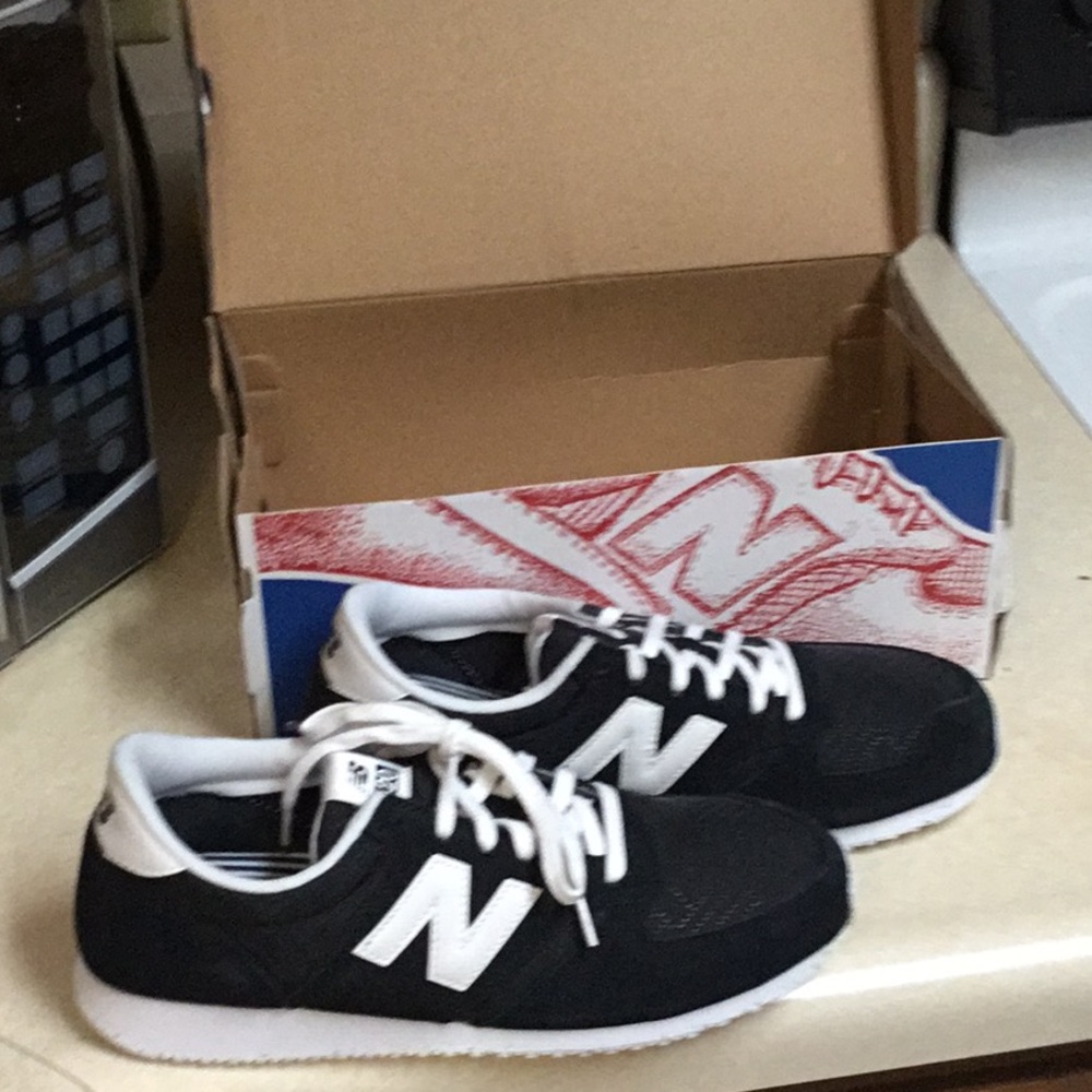 Women’s New Balance 10.5 Shoes